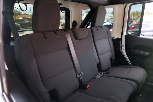 2018 Jeep Wrangler JK Unlimited Sport 4x4 - 22934228 - 13