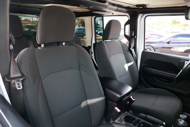 2018 Jeep Wrangler JK Unlimited Sport 4x4 - 22934228 - 15