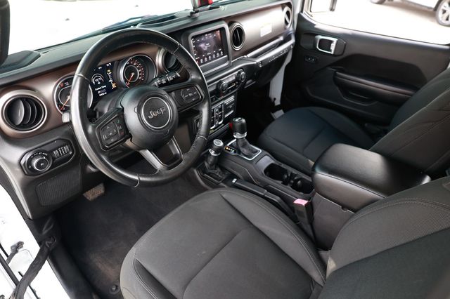 2018 Jeep Wrangler JK Unlimited Sport 4x4 - 22934228 - 3