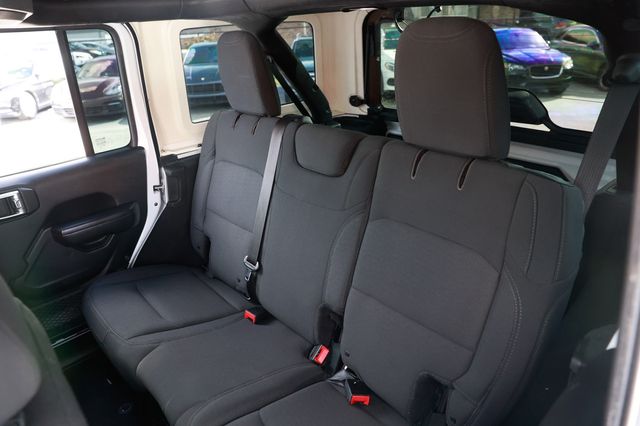 2018 Jeep Wrangler JK Unlimited Sport 4x4 - 22934228 - 7