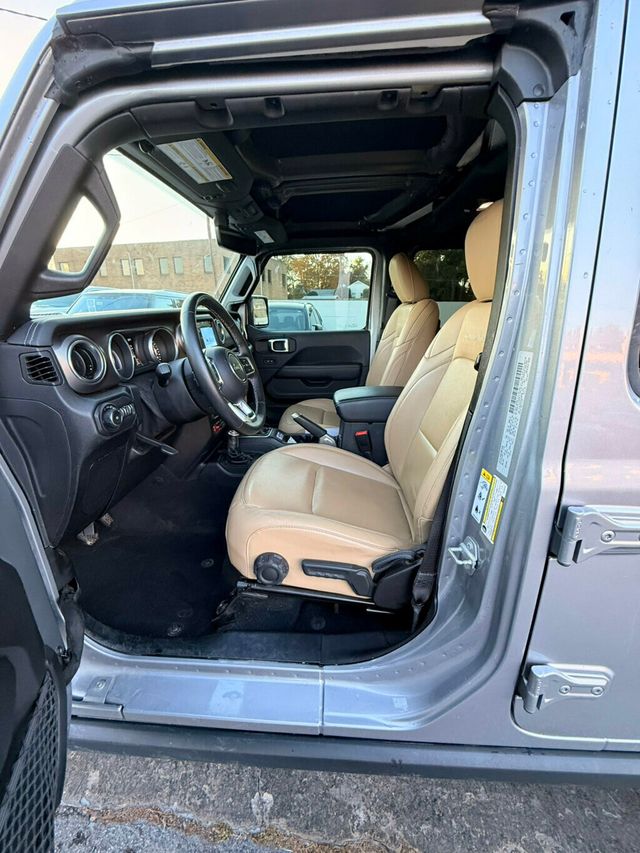 2018 Jeep Wrangler Unlimited LocalTrade/Rubicon/6-SpeedManual/ActiveSafetyGroup/BlindSpot - 22939889 - 9