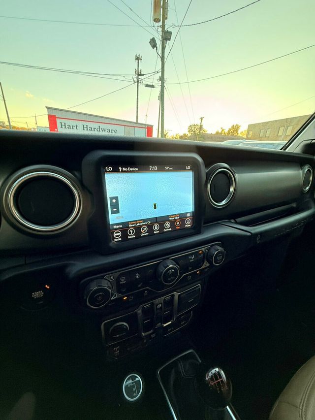 2018 Jeep Wrangler Unlimited LocalTrade/Rubicon/6-SpeedManual/ActiveSafetyGroup/BlindSpot - 22939889 - 25