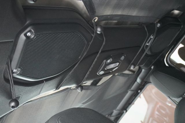 2018 Jeep Wrangler Unlimited Rubicon 4x4 - 22924019 - 11