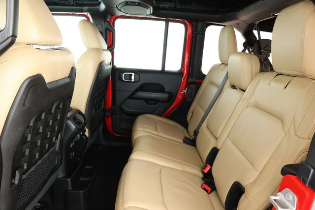 2018 Jeep Wrangler Unlimited Rubicon 4x4 with Leather Bucket Seats & Electronic Infotainment - 22924061 - 18
