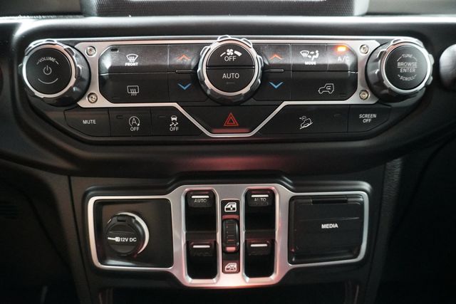 2018 Jeep Wrangler Unlimited Sahara 4x4 - 22886000 - 20