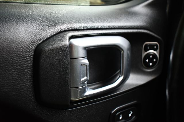 2018 Jeep Wrangler Unlimited Sport S 4x4 - 22935214 - 17