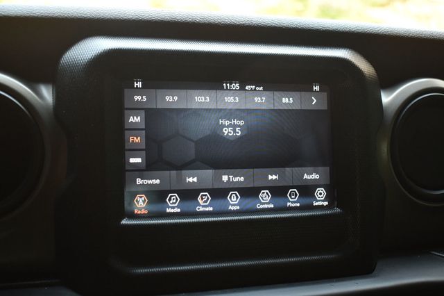 2018 Jeep Wrangler Unlimited Sport S 4x4 - 22935214 - 38