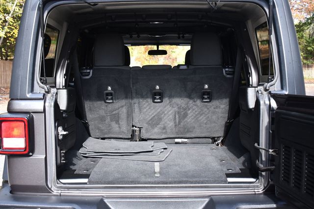 2018 Jeep Wrangler Unlimited Sport S 4x4 - 22935214 - 6