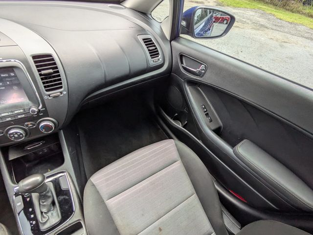 2018 Kia Forte  - 22899289 - 15