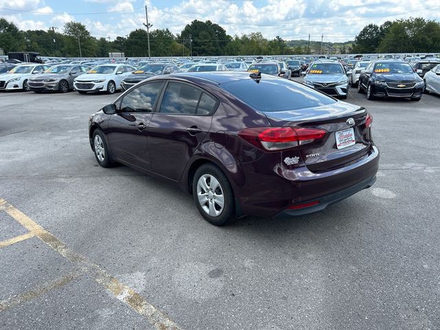 2018 Kia Forte LX Manual - 22911761 - 5