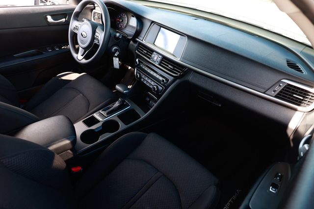 2018 Kia Optima LX Automatic - 22932300 - 16