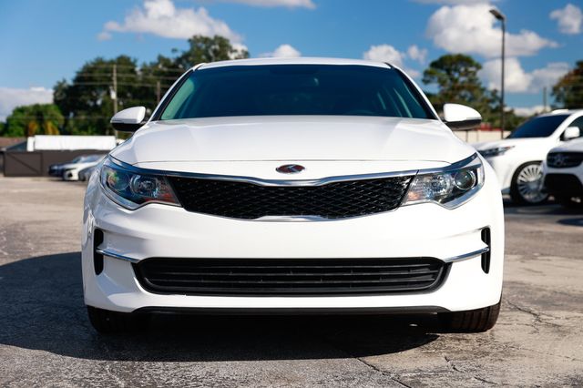 2018 Kia Optima LX Automatic - 22932300 - 17