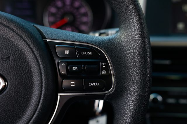 2018 Kia Optima LX Automatic - 22932300 - 26