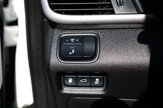 2018 Kia Optima LX Automatic - 22932300 - 44