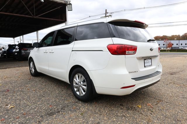 2018 Kia Sedona LX with Essentials Premium Package - 22939890 - 2