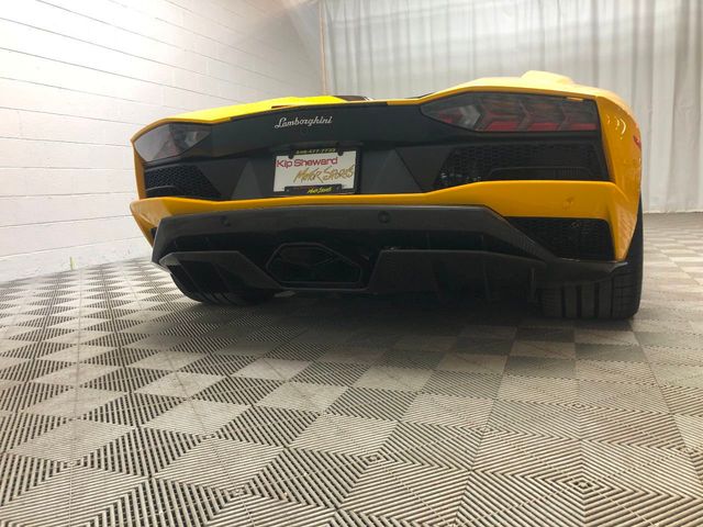 2018 Lamborghini Aventador S Roadster Just Arrived!  Only 621 miles! - 21833500 - 18