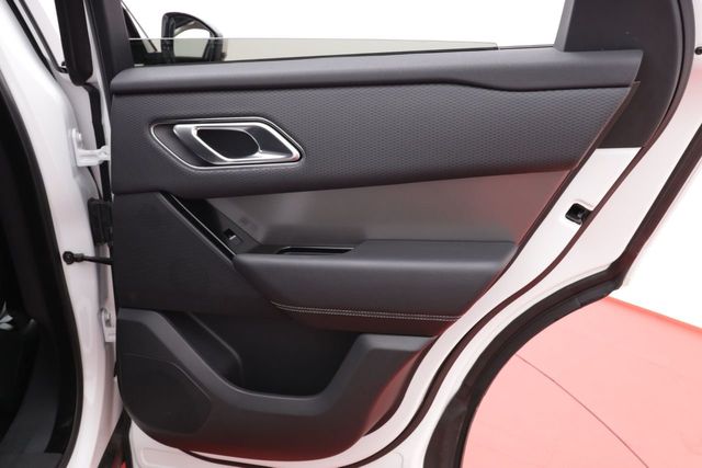 2018 Land Rover Range Rover Velar  - 20890835 - 18