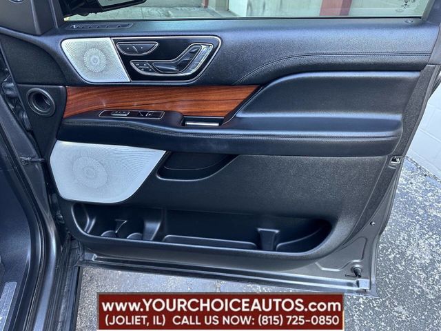 2018 Lincoln Navigator L 4x4 Reserve - 22845055 - 36