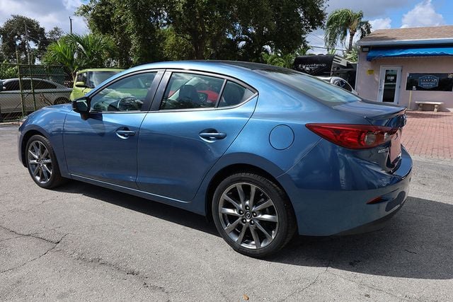 2018 MAZDA Mazda3 4-Door TOURING - 22935013 - 5