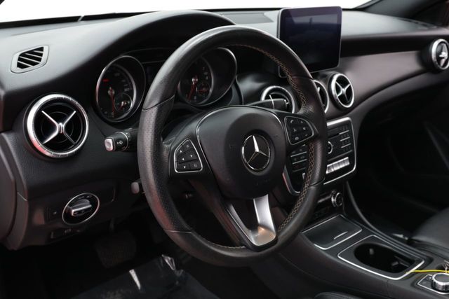 2018 Mercedes-Benz CLA CLA 250 4MATIC Coupe - 20905260 - 21