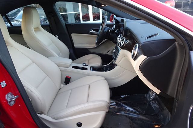 2018 Mercedes-Benz CLA CLA 250 4MATIC Coupe - 22938615 - 10