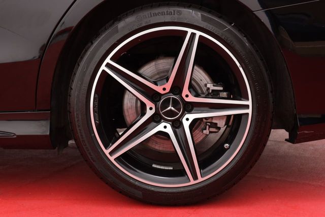 2018 Mercedes-Benz C-Class AMG C 43 4MATIC Sedan - 20954667 - 23