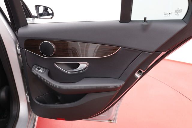 2018 Mercedes-Benz C-Class C 300 4MATIC Sedan - 20960289 - 18