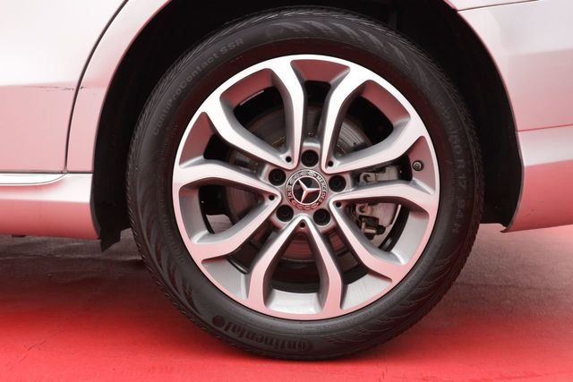 2018 Mercedes-Benz C-Class C 300 4MATIC Sedan - 20960289 - 23