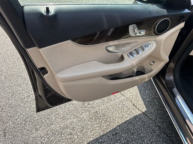 2018 Mercedes-Benz C-Class C 300 Sedan - 22896283 - 9