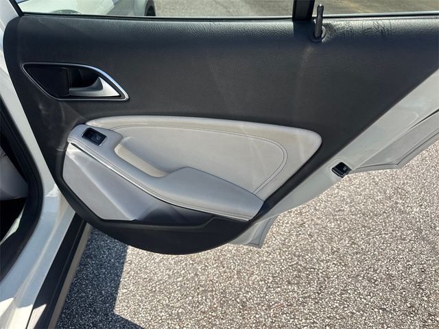 2018 Mercedes-Benz GLA GLA 250 4MATIC SUV - 22903767 - 15
