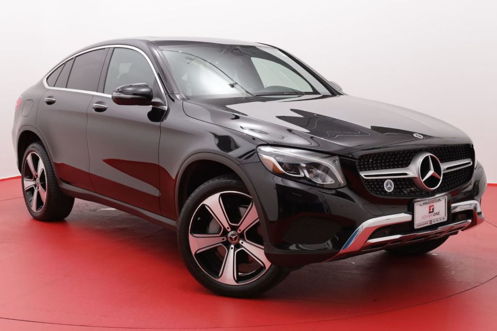 2018 Mercedes-Benz GLC GLC 300 4MATIC Coupe - 20992333 | Video 1
