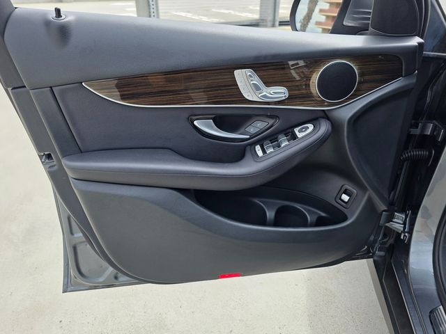 2018 Mercedes-Benz GLC GLC 300 SUV - 22819543 - 26