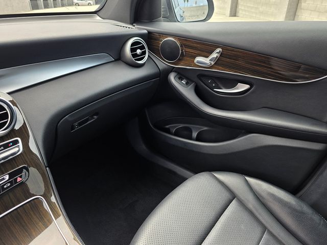 2018 Mercedes-Benz GLC GLC 300 SUV - 22819543 - 39