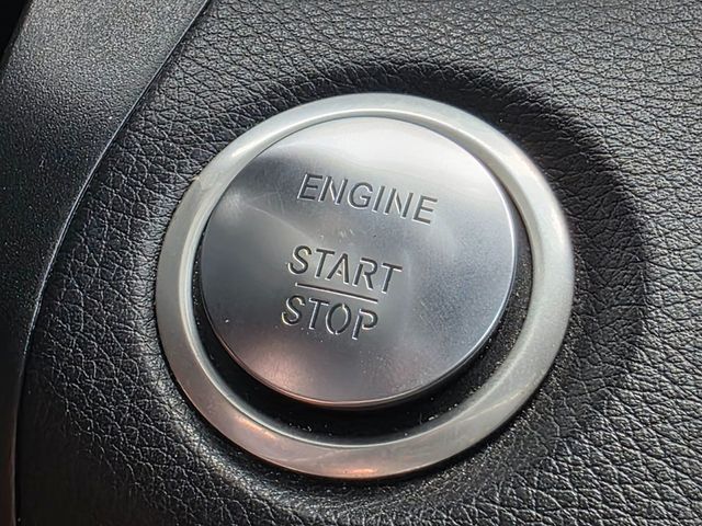 2018 Mercedes-Benz GLC GLC 300 SUV - 22819543 - 44