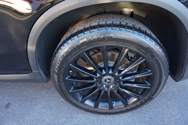 2018 Mercedes-Benz GLC LOW MILES, AMG PKG, PREMIUM PKG, BACKUP CAMERA  - 22933574 - 12