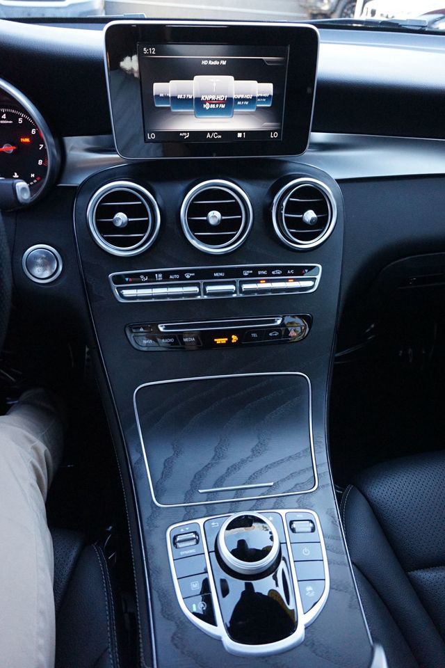 2018 Mercedes-Benz GLC LOW MILES, AMG PKG, PREMIUM PKG, BACKUP CAMERA  - 22933574 - 27