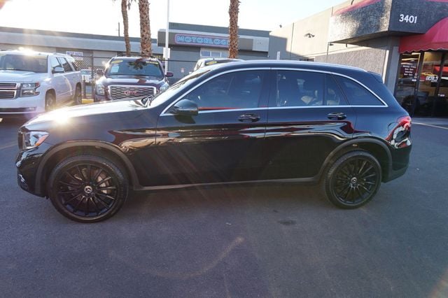 2018 Mercedes-Benz GLC LOW MILES, AMG PKG, PREMIUM PKG, BACKUP CAMERA  - 22933574 - 2