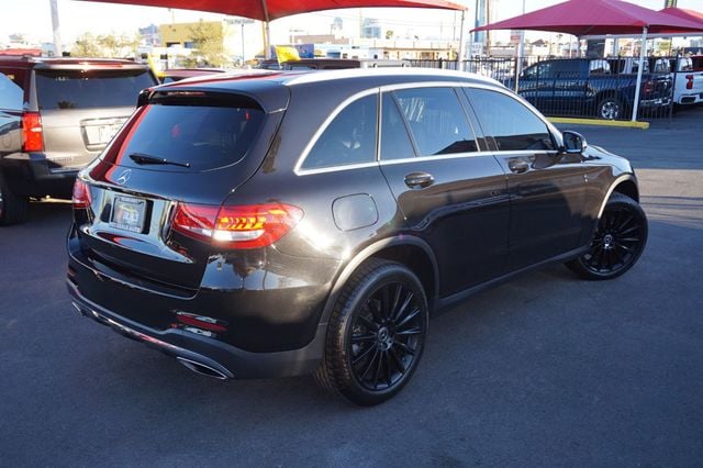2018 Mercedes-Benz GLC LOW MILES, AMG PKG, PREMIUM PKG, BACKUP CAMERA  - 22933574 - 5