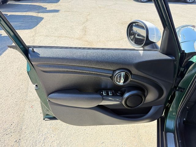 2018 MINI Cooper Hardtop 4 Door   - 22938084 - 10