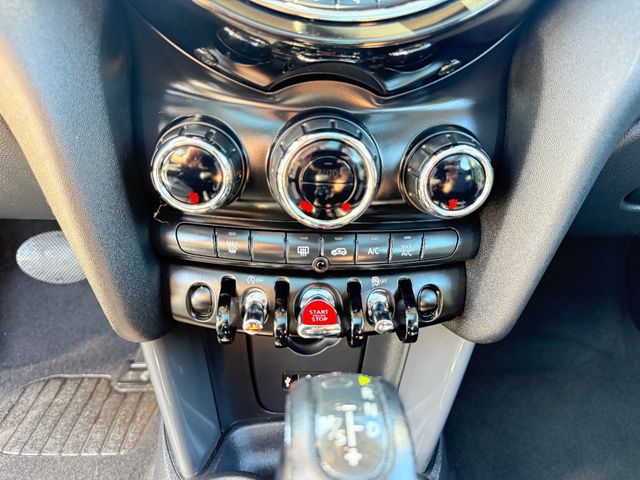 2018 MINI Cooper Hardtop 4 Door   - 22938084 - 27