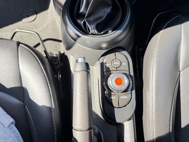 2018 MINI Cooper Hardtop 4 Door   - 22938084 - 29