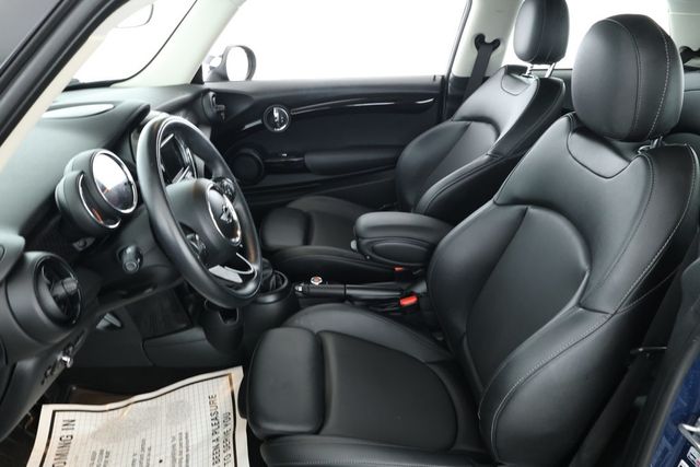 2018 MINI Cooper S Hardtop 2 Door with Panoramic Moonroof & LED Headlights - 22927975 - 16