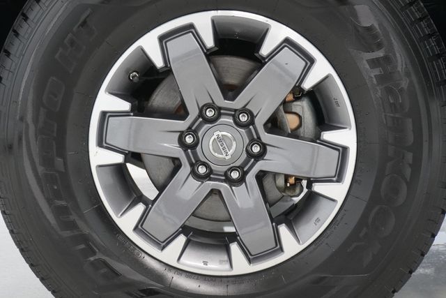 2018 Nissan Frontier Crew Cab 4x2 Desert Runner Automatic - 22884516 - 21