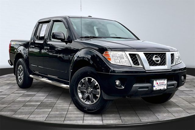 2018 Nissan Frontier Crew Cab 4x4 PRO-4X Automatic - 22895728 - 2