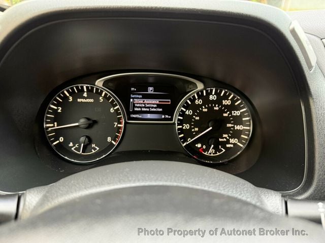 2018 Nissan Pathfinder FWD SV - 22921541 - 13