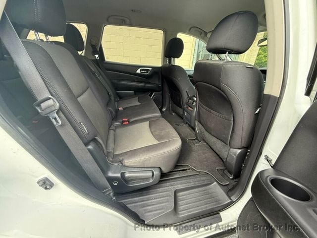 2018 Nissan Pathfinder FWD SV - 22921541 - 19