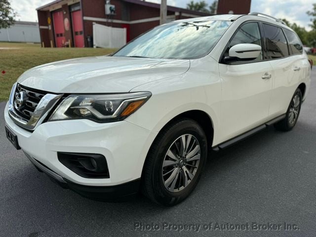 2018 Nissan Pathfinder FWD SV - 22921541 - 4