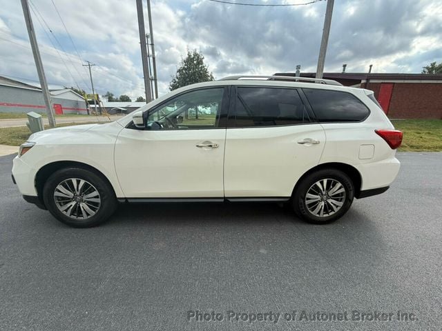2018 Nissan Pathfinder FWD SV - 22921541 - 5