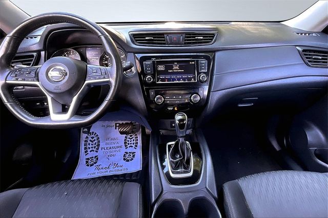 2018 Nissan Rogue AWD SV - 22926839 - 18