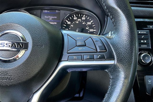 2018 Nissan Rogue AWD SV - 22926839 - 21
